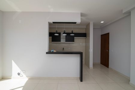 Apartamento para alugar com 76m², 3 quartos e 1 vagaSala