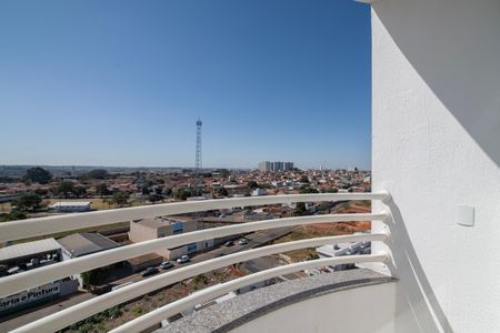 Apartamento para alugar com 76m², 3 quartos e 1 vagaVaranda