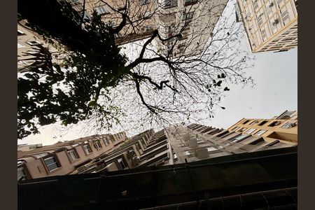 Apartamento para alugar com 90m², 3 quartos e sem vaga Apartamento para alugar com 90m², 3 quartos e sem vagaFachada