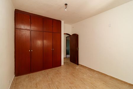 Casa à venda com 150m², 2 quartos e 1 vagaQuarto