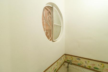 Casa à venda com 150m², 2 quartos e 1 vagaLavabo