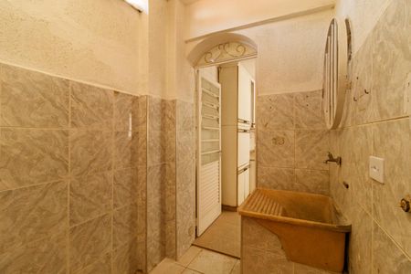 Casa à venda com 150m², 2 quartos e 1 vagaÁrea de Serviço