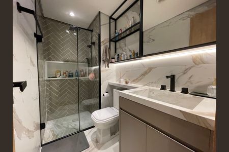 Apartamento para alugar com 72m², 2 quartos e 1 vaga Apartamento para alugar com 72m², 2 quartos e 1 vagaBanheiro da Suíte