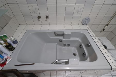 Casa à venda com 400m², 6 quartos e 3 vagasBanheiro da Suíte 1