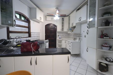 Casa à venda com 400m², 6 quartos e 3 vagasCozinha