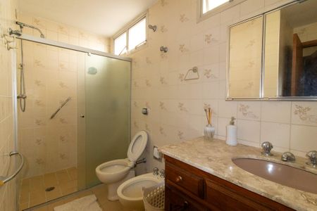 Apartamento à venda com 130m², 3 quartos e 2 vagasBanheiro da Suíte