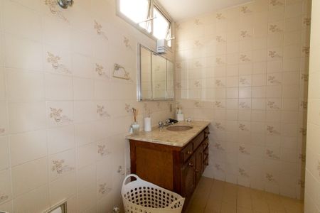 Apartamento à venda com 130m², 3 quartos e 2 vagasBanheiro da Suíte