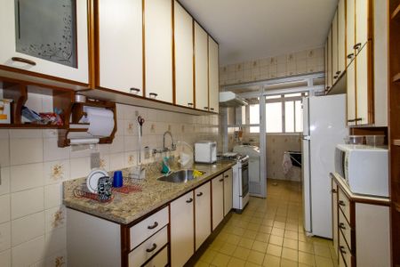 Apartamento à venda com 130m², 3 quartos e 2 vagasCozinha