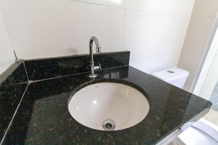 Apartamento à venda com 50m², 2 quartos e sem vaga Apartamento à venda com 50m², 2 quartos e sem vagaBanheiro
