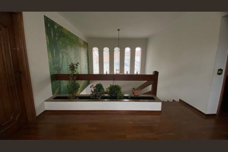 Casa à venda com 428m², 4 quartos e 5 vagasHall Superior