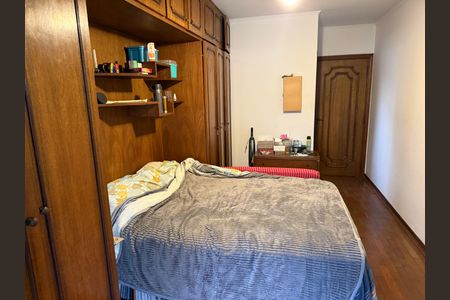 Casa à venda com 428m², 4 quartos e 5 vagasQuarto Suíte 3