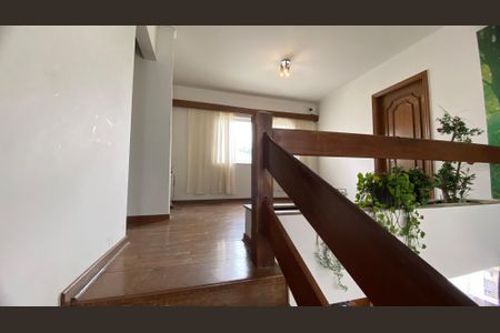 Casa à venda com 428m², 4 quartos e 5 vagasHall Superior