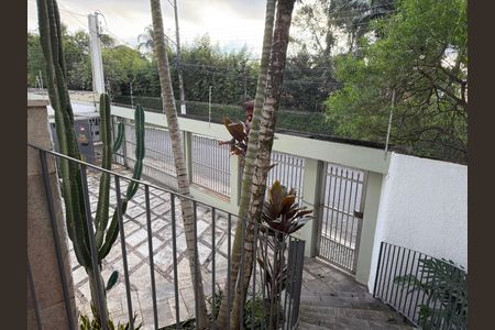 Casa à venda com 428m², 4 quartos e 5 vagasEntrada