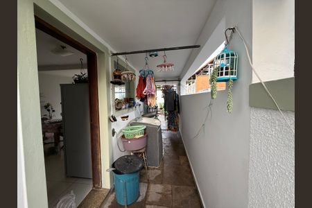 Casa à venda com 428m², 4 quartos e 5 vagasÁrea Externa - Corredor Esquerdo