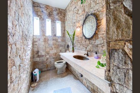 Casa à venda com 428m², 4 quartos e 5 vagasLavabo