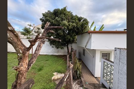 Casa à venda com 428m², 4 quartos e 5 vagasÁrea Externa