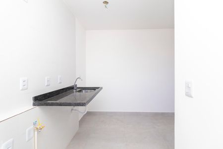 Apartamento para alugar com 40m², 2 quartos e 1 vaga Apartamento para alugar com 40m², 2 quartos e 1 vagaCozinha e Área de Serviço