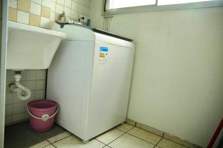 Apartamento à venda com 69m², 3 quartos e 1 vagaÁrea de Serviço