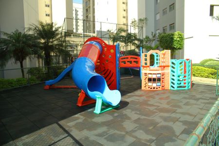 Apartamento à venda com 69m², 3 quartos e 1 vagaÁrea comum - Playground