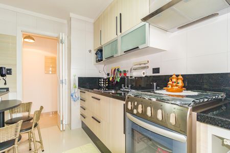 Apartamento à venda com 78m², 3 quartos e 2 vagas Apartamento à venda com 78m², 3 quartos e 2 vagasCozinha