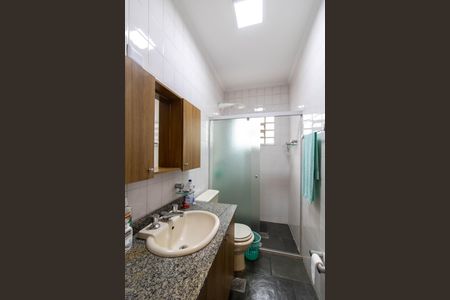 Casa para alugar com 100m², 4 quartos e 3 vagasBanheiro