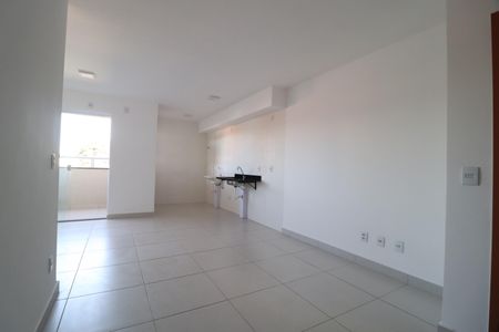 Sala de apartamento para alugar com 2 quartos, 74m² em Chácaras Tubalina E Quartel, Uberlândia