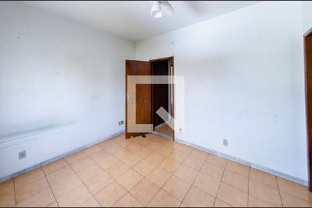 Apartamento para alugar com 80m², 3 quartos e sem vaga