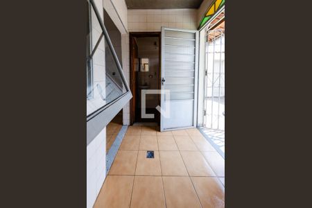 Apartamento para alugar com 80m², 3 quartos e sem vaga