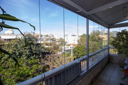 Apartamento à venda com 193m², 2 quartos e 2 vagasVaranda