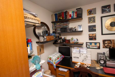 Apartamento à venda com 193m², 2 quartos e 2 vagasQuarto de Serviço