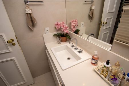 Apartamento à venda com 193m², 2 quartos e 2 vagasBanheiro/Suite