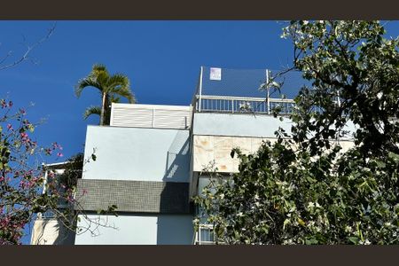 Apartamento à venda com 193m², 2 quartos e 2 vagasPlaquinha