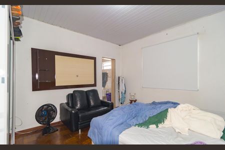 Casa à venda com 270m², 2 quartos e 50 vagas Casa à venda com 270m², 2 quartos e 50 vagasSuíte 2