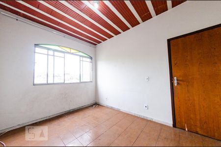 Apartamento para alugar com 80m², 3 quartos e sem vaga