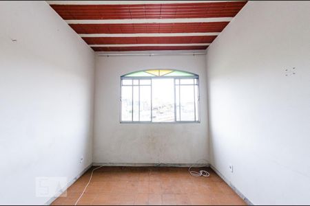 Apartamento para alugar com 80m², 3 quartos e sem vaga