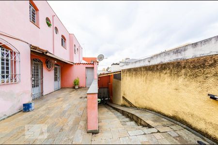 Apartamento para alugar com 80m², 3 quartos e sem vaga