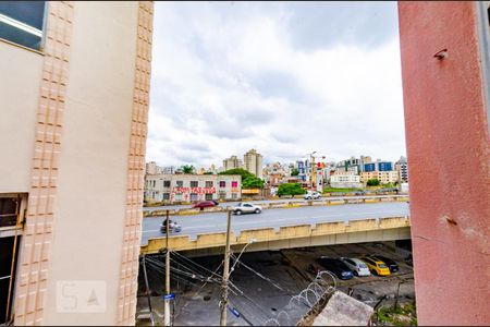 Apartamento para alugar com 80m², 3 quartos e sem vaga