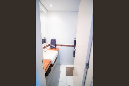 Apartamento à venda com 71m², 2 quartos e 2 vagasBanheiro da Suíte