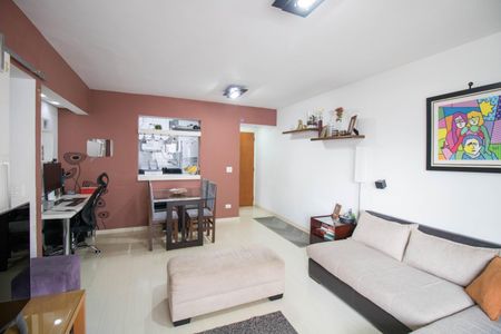 Apartamento à venda com 71m², 2 quartos e 2 vagasSala