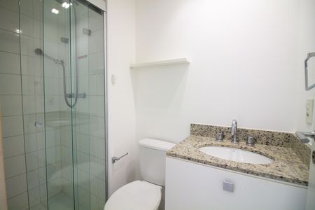 Apartamento para alugar com 65m², 2 quartos e 1 vaga Apartamento para alugar com 65m², 2 quartos e 1 vagaBanheiro