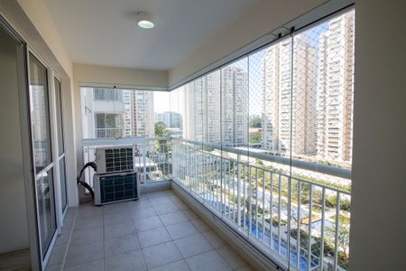 Apartamento para alugar com 65m², 2 quartos e 1 vaga Apartamento para alugar com 65m², 2 quartos e 1 vagaVaranda