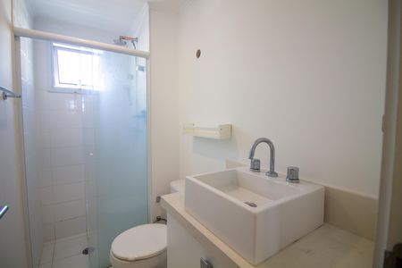 Apartamento para alugar com 65m², 2 quartos e 1 vaga Apartamento para alugar com 65m², 2 quartos e 1 vagaBanheiro da Suíte