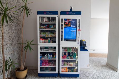 Apartamento para alugar com 65m², 2 quartos e 1 vaga Apartamento para alugar com 65m², 2 quartos e 1 vagaÁrea comum - Minifarmacia