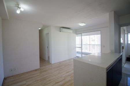 Apartamento para alugar com 65m², 2 quartos e 1 vaga Apartamento para alugar com 65m², 2 quartos e 1 vagaSala
