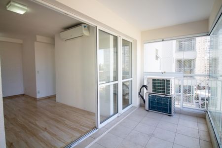 Apartamento para alugar com 65m², 2 quartos e 1 vaga Apartamento para alugar com 65m², 2 quartos e 1 vagaVaranda