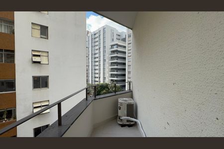 Apartamento à venda com 260m², 3 quartos e 3 vagasVaranda da Suíte 2