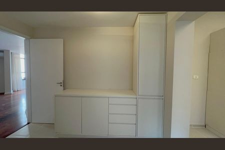 Apartamento à venda com 260m², 3 quartos e 3 vagasCopa
