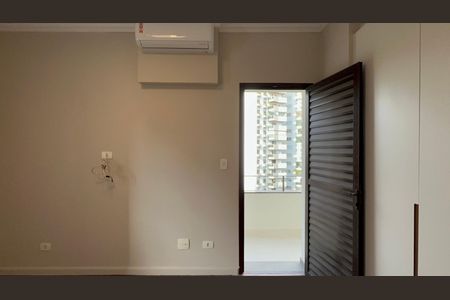 Apartamento à venda com 260m², 3 quartos e 3 vagasVaranda da Suite 3