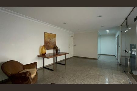 Apartamento à venda com 260m², 3 quartos e 3 vagasHall de entrada