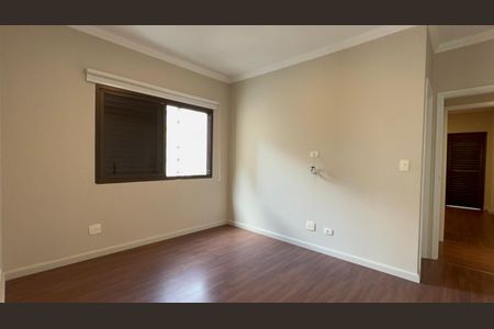 Apartamento à venda com 260m², 3 quartos e 3 vagasSuíte 2